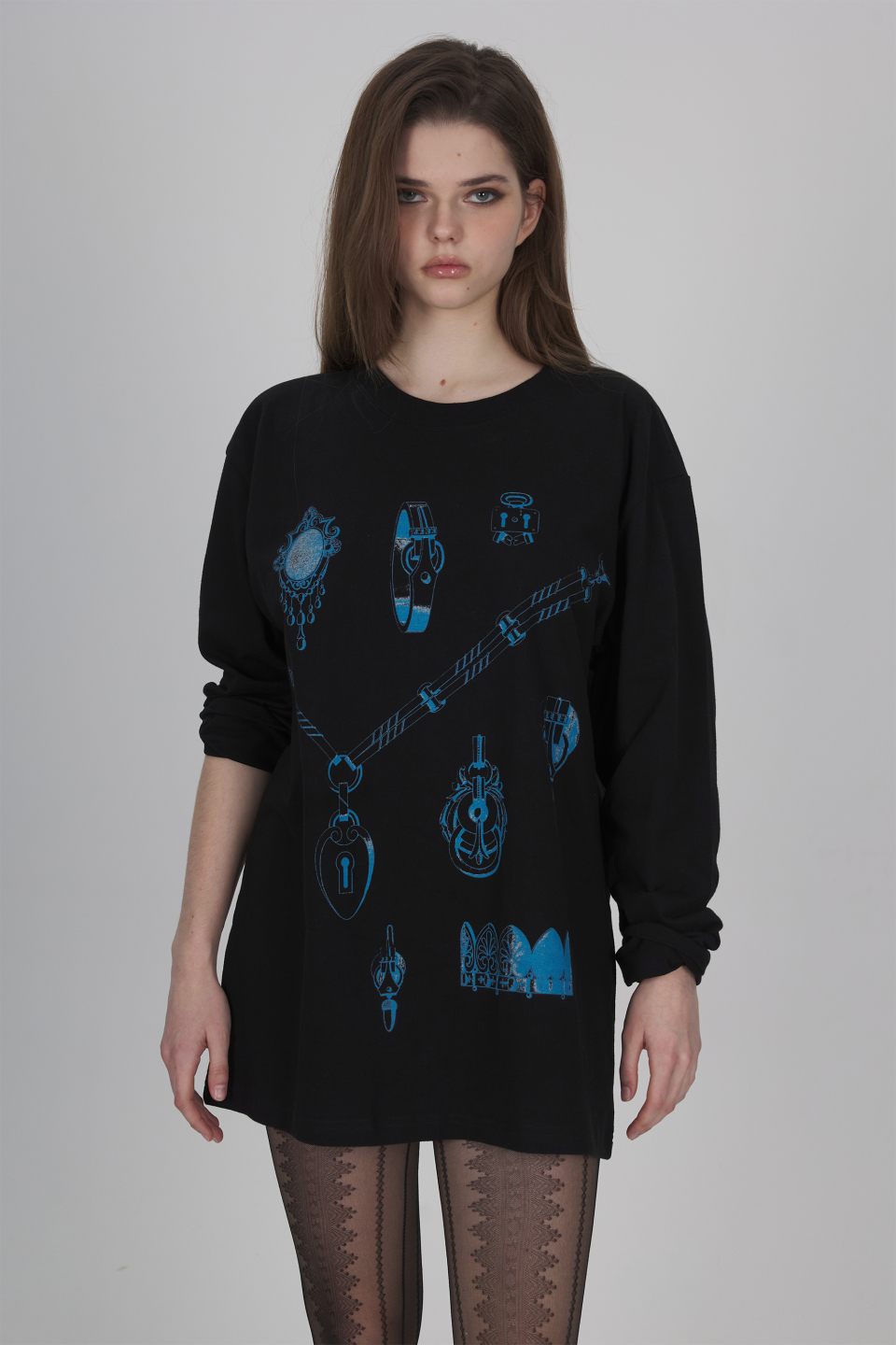 MUSINSA | TOOMUCHTAX JEWEL T-SHIRT (BLACK)