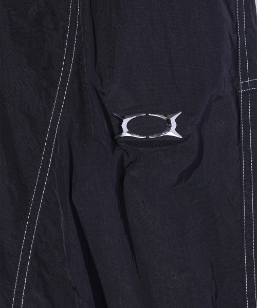 METAL WORMHOLE LOGO PANTS BLACK