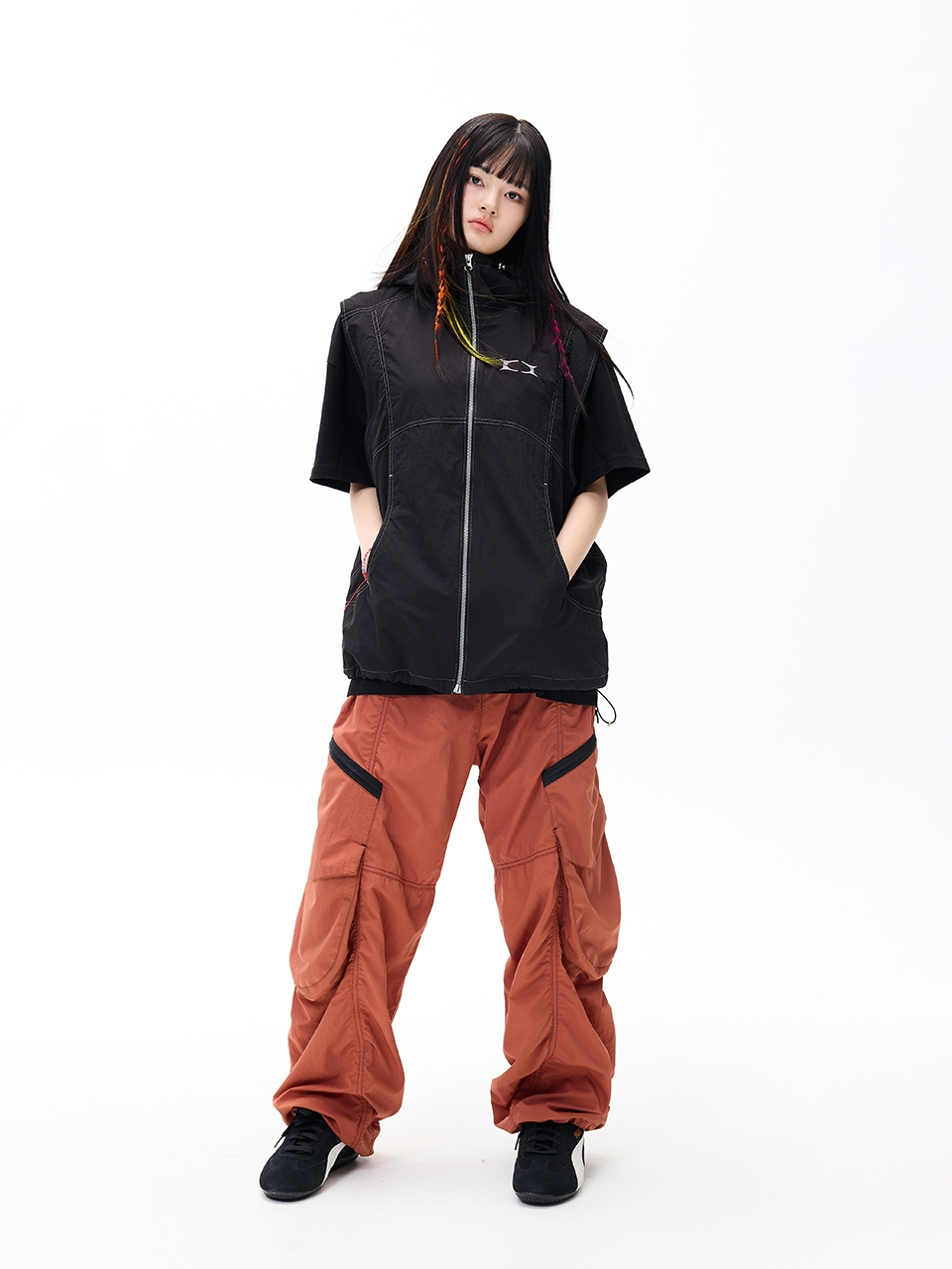 GLOSSY HOOD VEST BLACK 상세 이미지 13