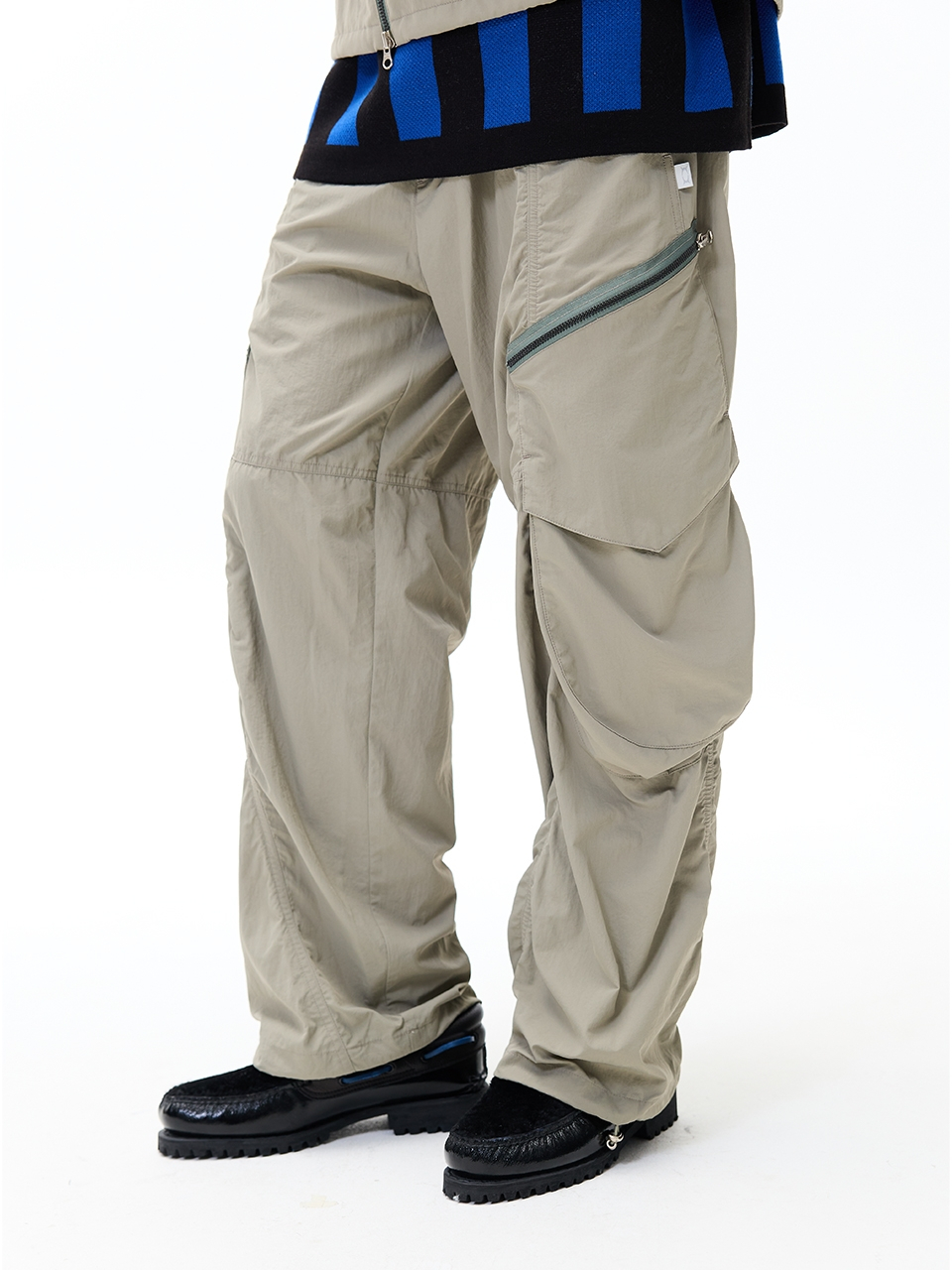 【CRITIC】GLOSSY CARGO PANTS MUSINSA | CRITIC GLOSSY CARGO PANTS BROWN