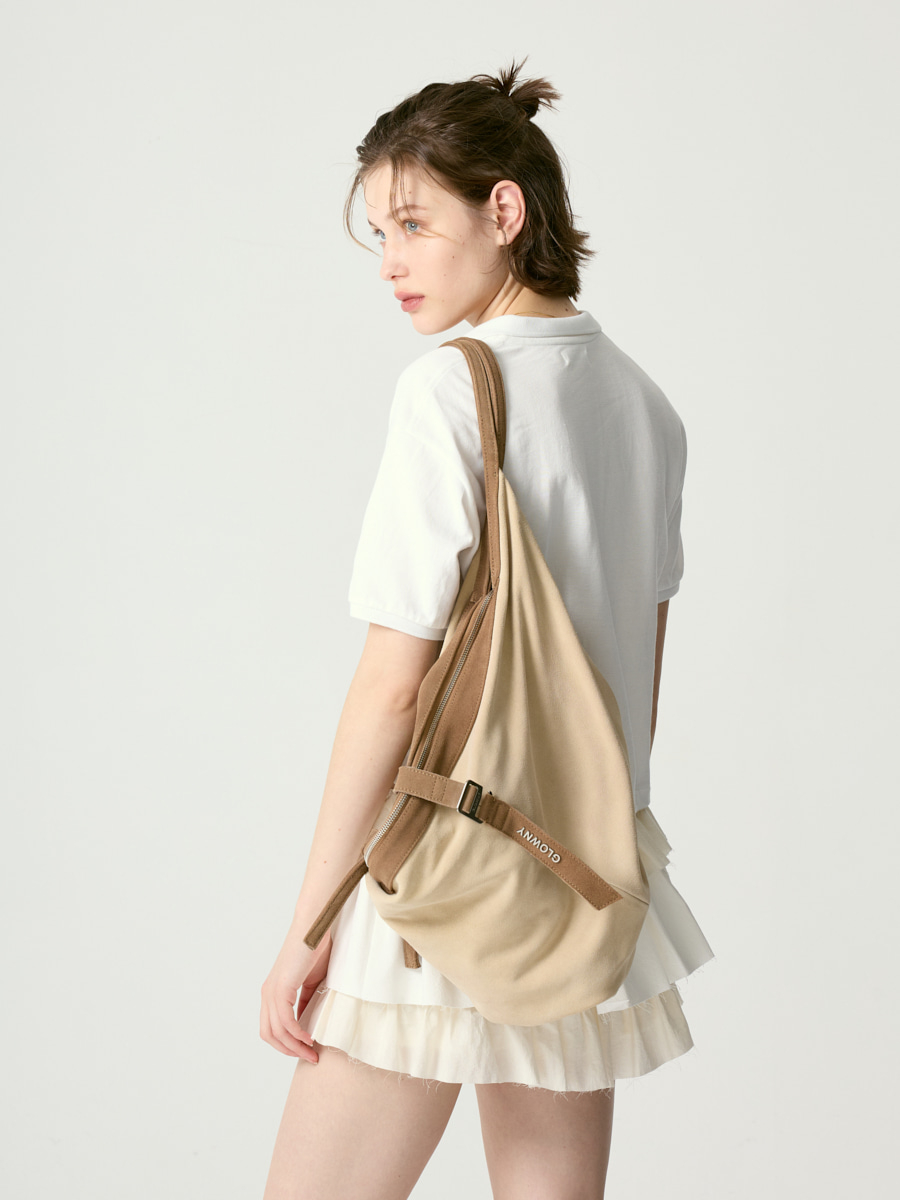 [GLOWNY] TAO REAL SUEDE HOBO BAG ☆送料込☆ 글로니(GLOWNY) TAO REAL SUEDE HOBO BAG (SAND) - 사이즈
