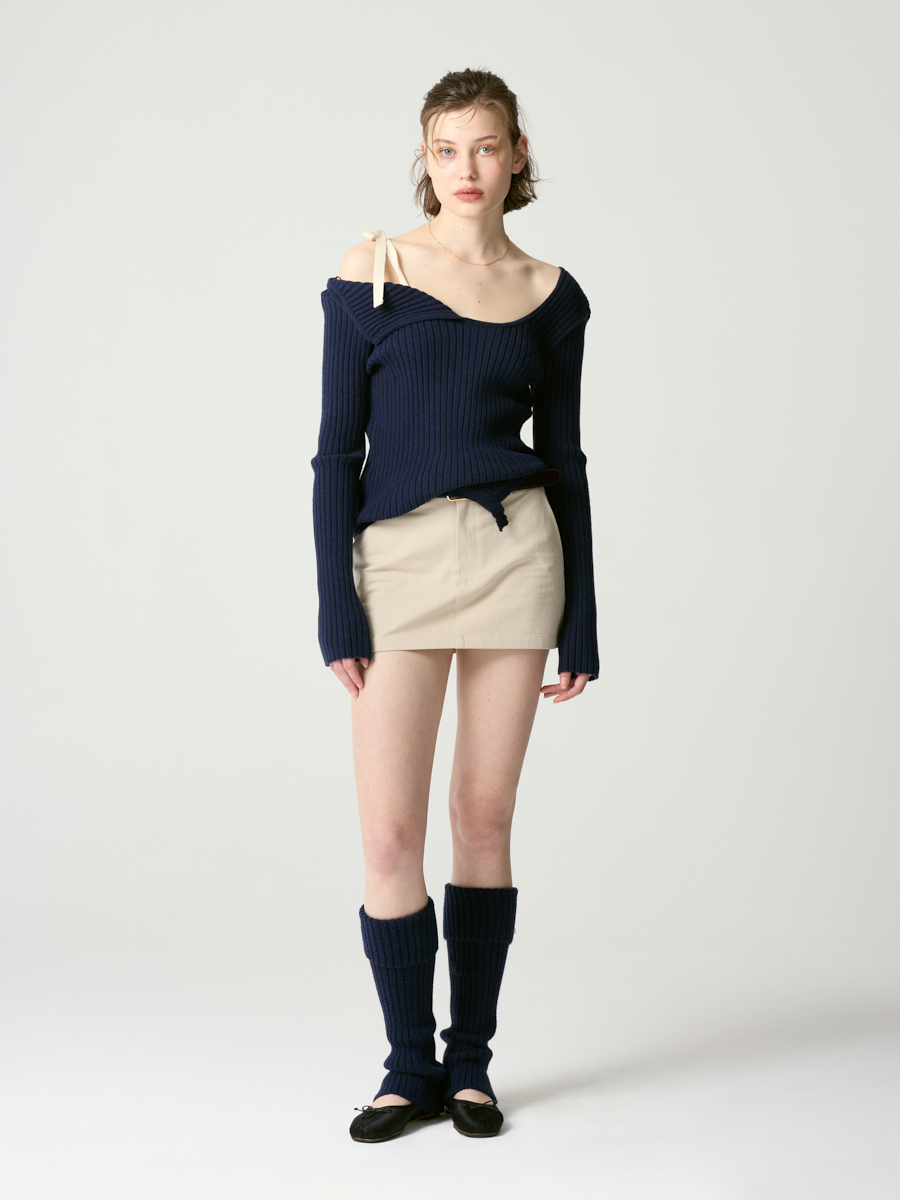 MUSINSA | GLOWNY ISA ASYMMETRICAL KNIT TOP (NAVY)