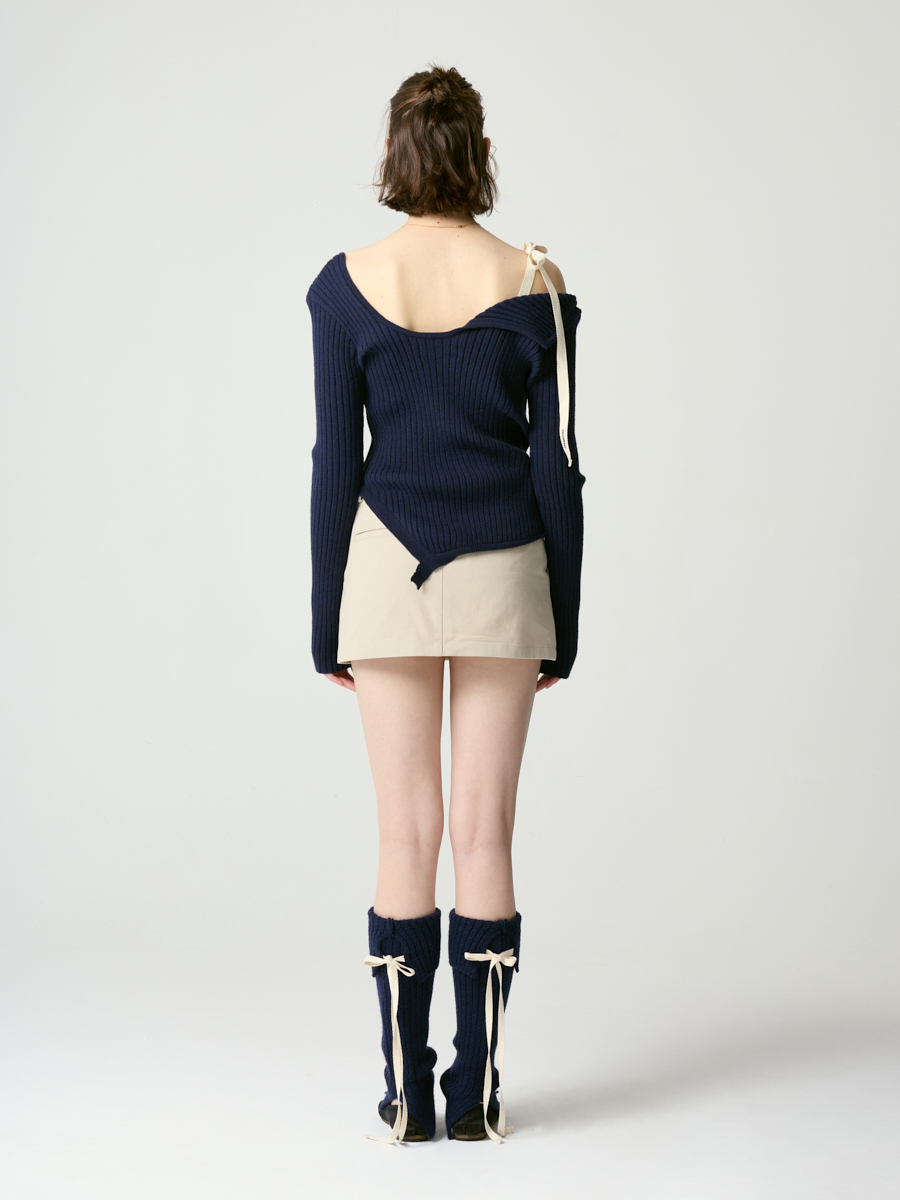 MUSINSA | GLOWNY ISA ASYMMETRICAL KNIT TOP (NAVY)