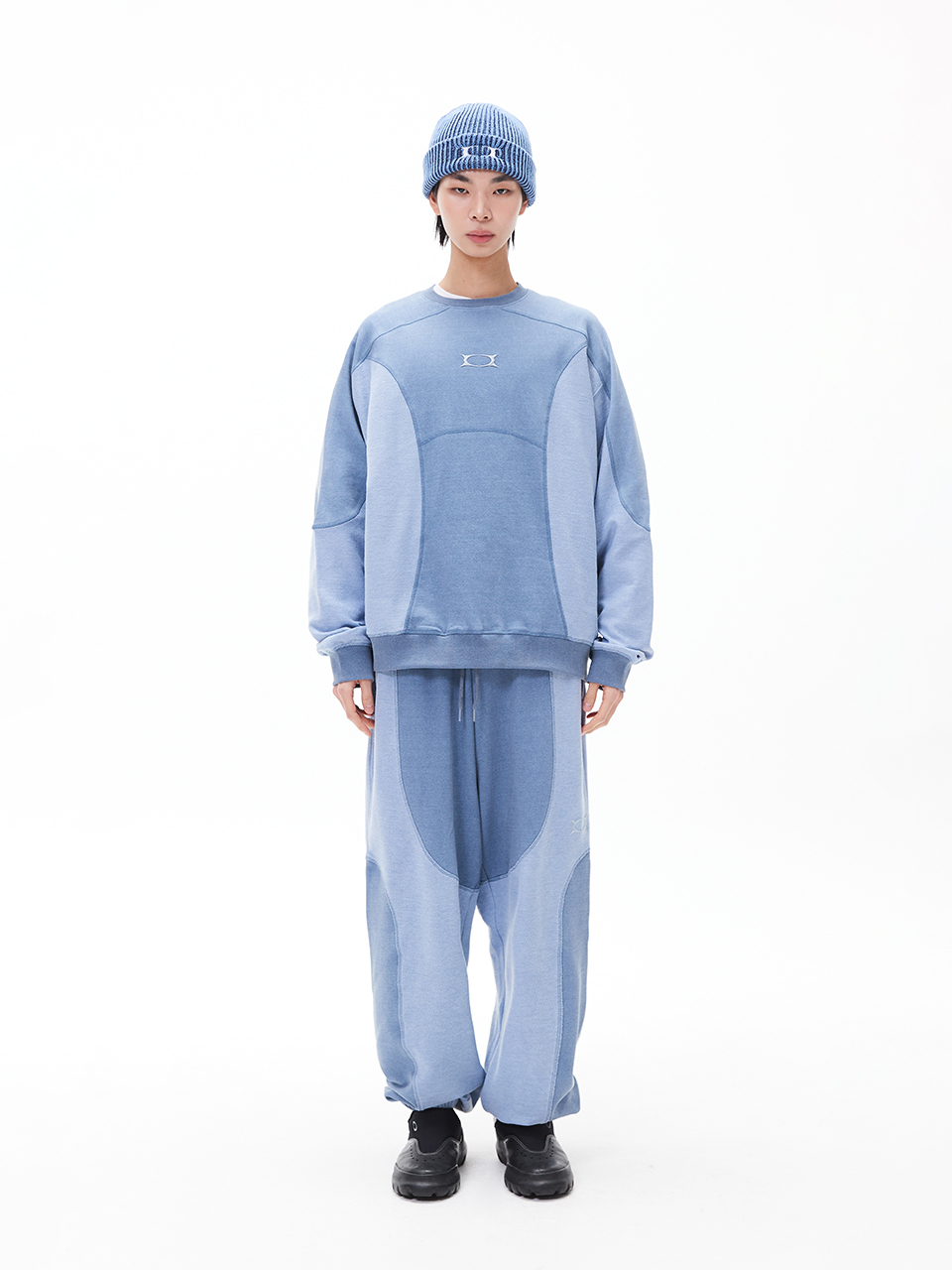 MUSINSA公式 | CRITIC INCISION PIGMENT SWEATSHIRTS BLUE