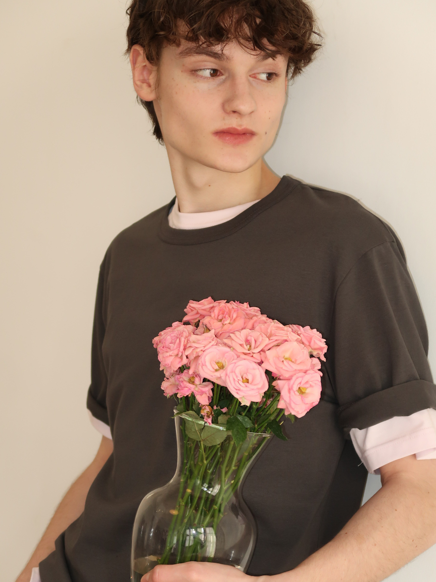 MUSINSA | GLOWNY YOU N ME BOXY TEE (CHARCOAL)