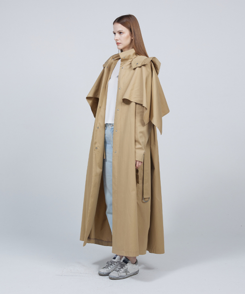 Back pleats long trench coat