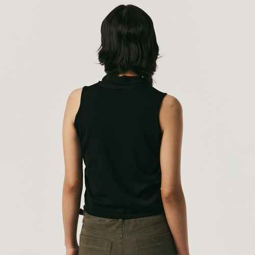 AR_V-neck knitted vest