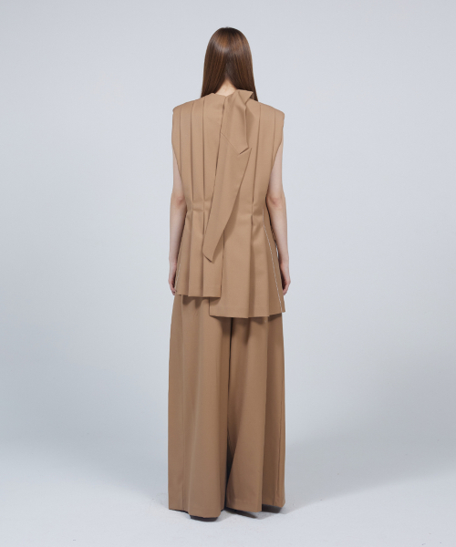 Signature unbalance pin tuck flare slacks