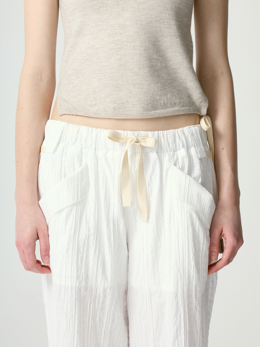 ★送料・関税込★GLOWNY★DARLING POCKET STRAP PANTS★ ☆韓国の人気☆【GLOWNY】☆DARLING POCKET STRAP PANT.S