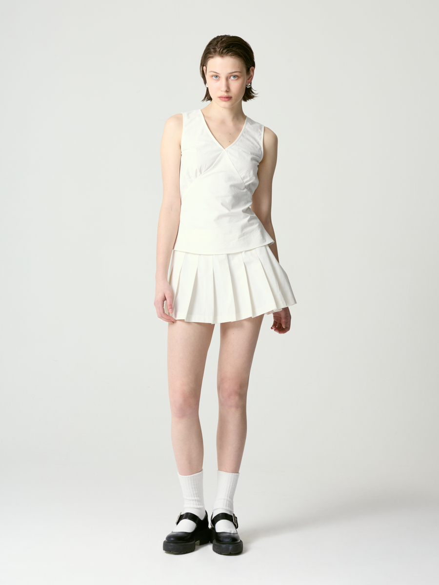 MUSINSA | GLOWNY GIRLFRIEND PLEATED MINI SKIRT (WHITE)