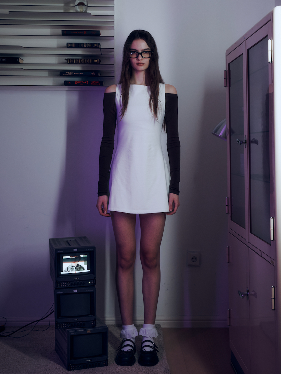 MUSINSA | GLOWNY GIRLFRIEND SLEEVELESS MINI DRESS (WHITE)