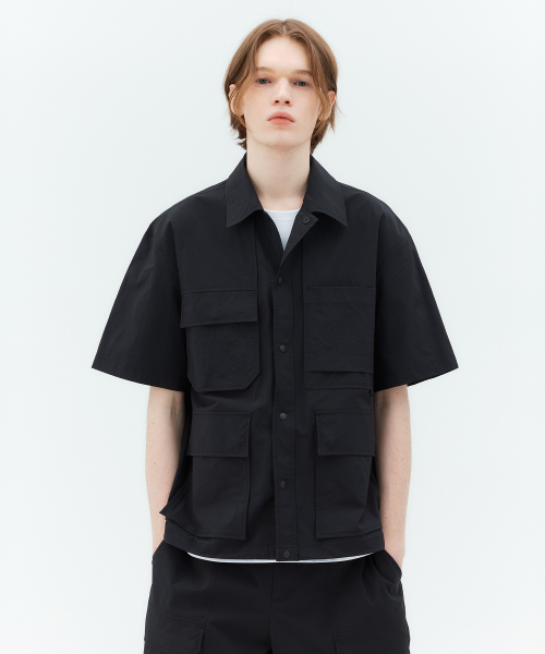 Out Pocket Short-Sleeved Shirt - 2 color MYWS3141