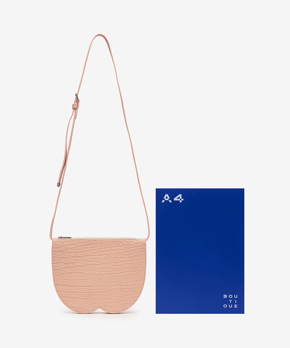 MUSINSA | BURBERRY Mini Chess Pouch Bag - Blush / 8083530