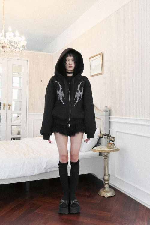 lisa hoodie