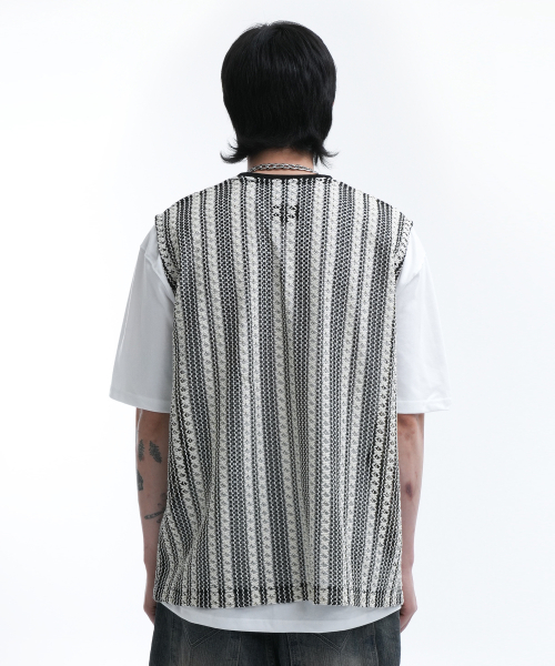 STRIPE CROCHET KNIT VEST-кремовый