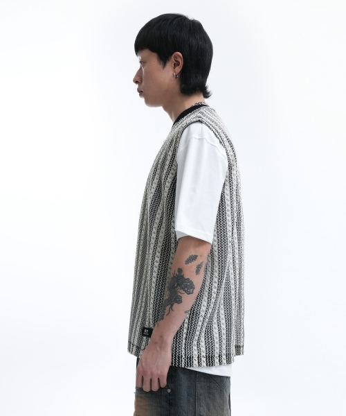 STRIPE CROCHET KNIT VEST-кремовый