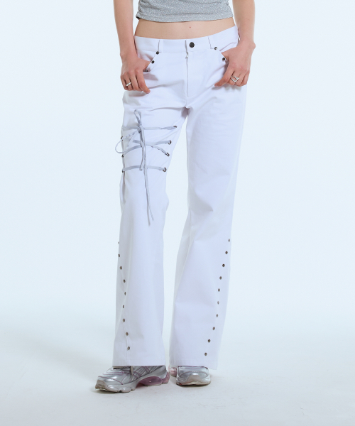 L11 RIBBON BOOTSCUT PANTS(белый)