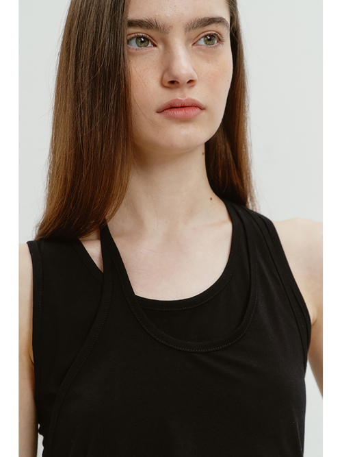 LAYERED SLEEVELESS TOP BLACK_UDTS4B230BK