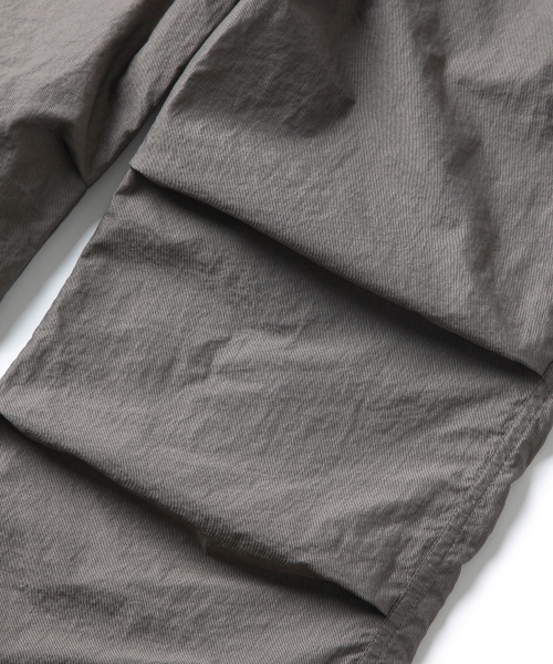 GLOSSY EASY PANTS (OLIVE GREY)