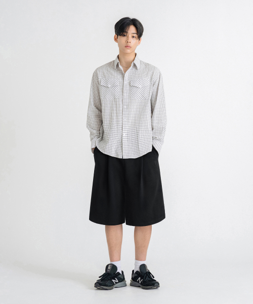 BERMUDA WIDE ONE-TUCK SWEAT SHORTS_3COLOR