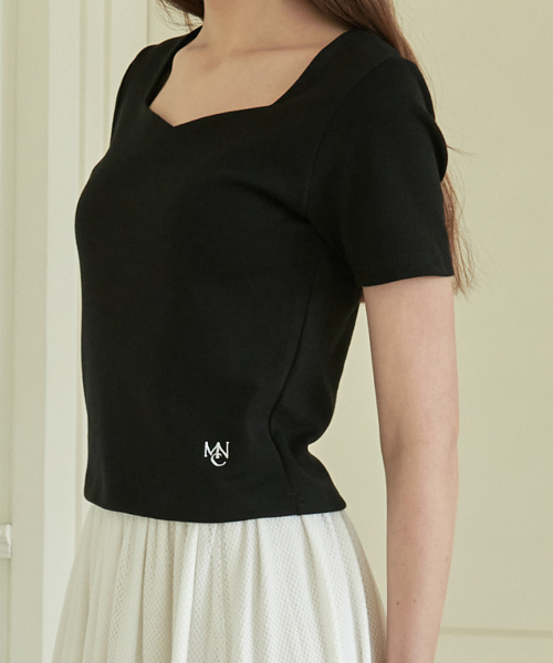 Lily Heart neck Tee