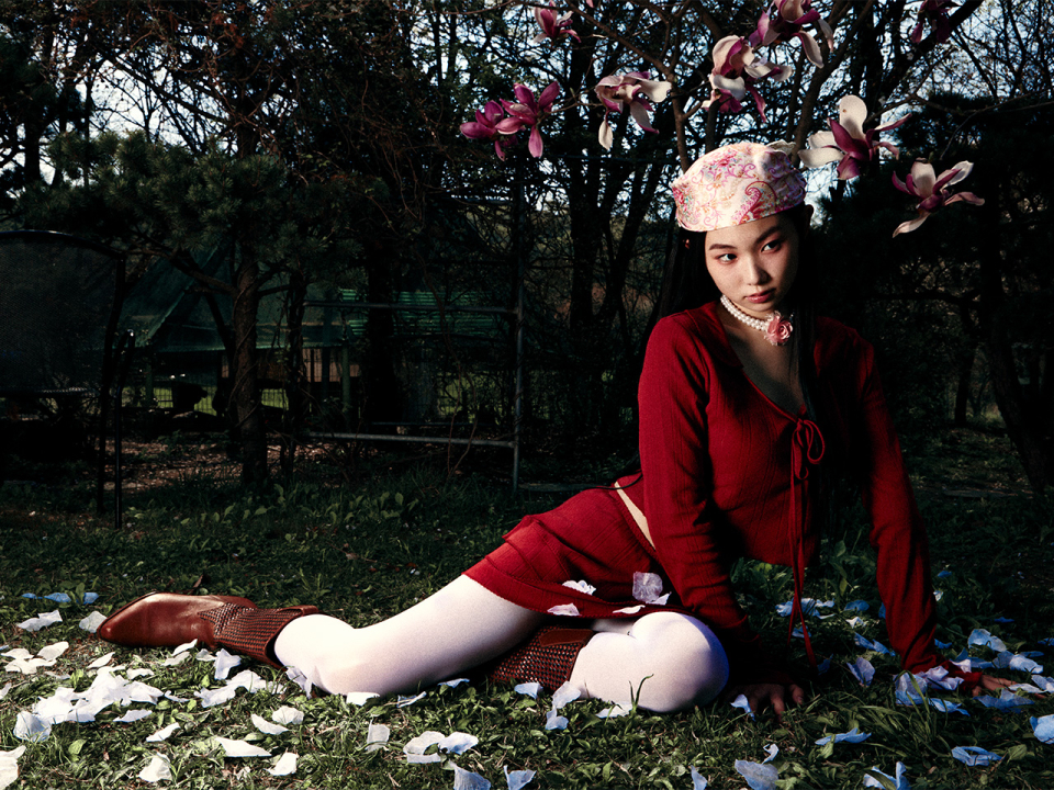 【YOUHEE】 EYELET FRILL DRESS (2color) ★韓国の人気★ MUSINSA | YOUHEE EYELET FRILL DRESS RED