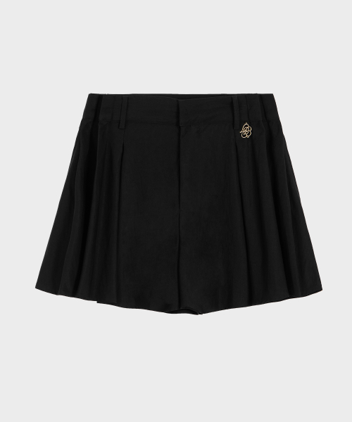 Шорты-бермуды Medal Tuck Black