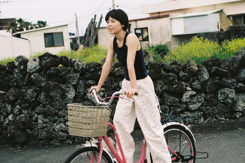 パンツ OHESHIO FLORAL CARPENTER PANTS, CREAM MUSINSA公式 | OHESHIO FLORAL CARPENTER PANTS, CREAM