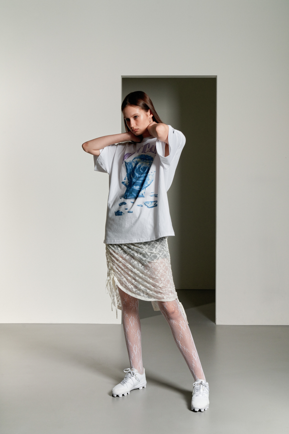 ★韓国の人気★【GRAILZ】★BROKEN ROSE T-SHIRTS★ MUSINSA | GRAILZ BROKEN ROSE T-SHIRTS [WHITE]