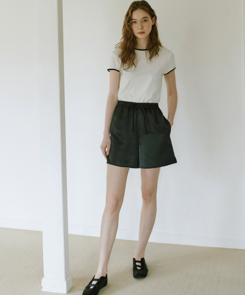 LOOSE SATIN SHORTS_2COLOR