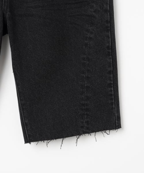 Узкие прямые джинсовые шорты (Washed Black)