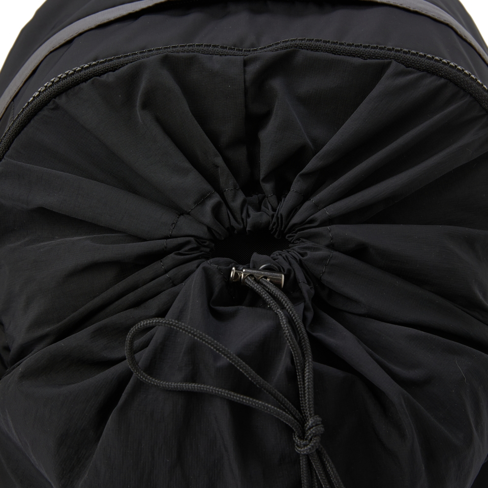 MUSINSA公式 | NERDY Drawstring Backpack Black