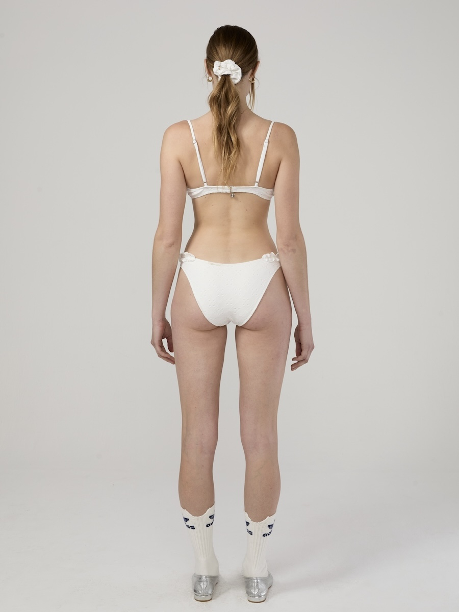 MUSINSA | GLOWNY FRILL BALCONETTE BIKINI TOP (WHITE)