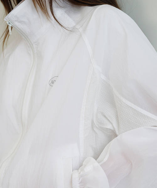 Light wind breaker (white)
