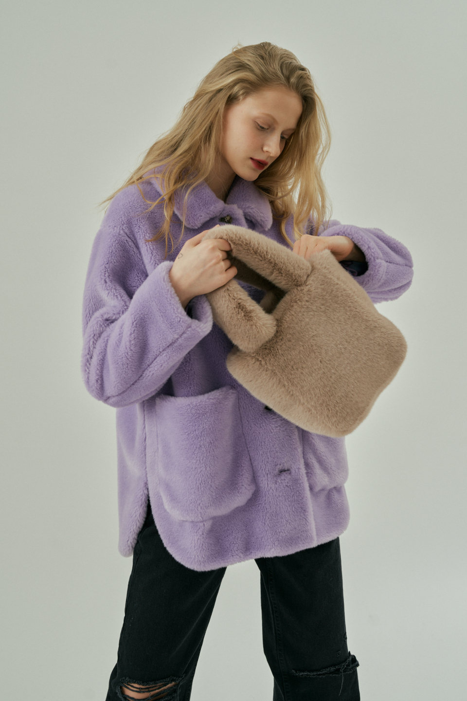MUSINSA | MOLLIOLLI Koya Fake Fur Mini Fur Bag Winter Bag