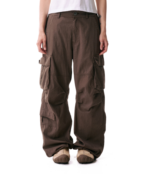 Textured Side Pocket Cargo Pants (Brown)