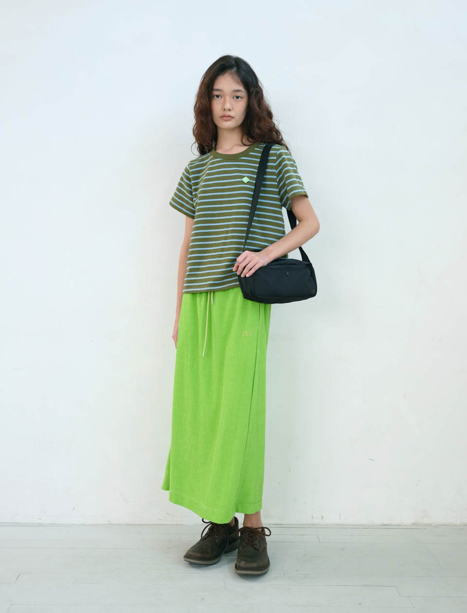 MUSINSA公式 | ENZO BLUES Easy Luster Cross Bag (Black)