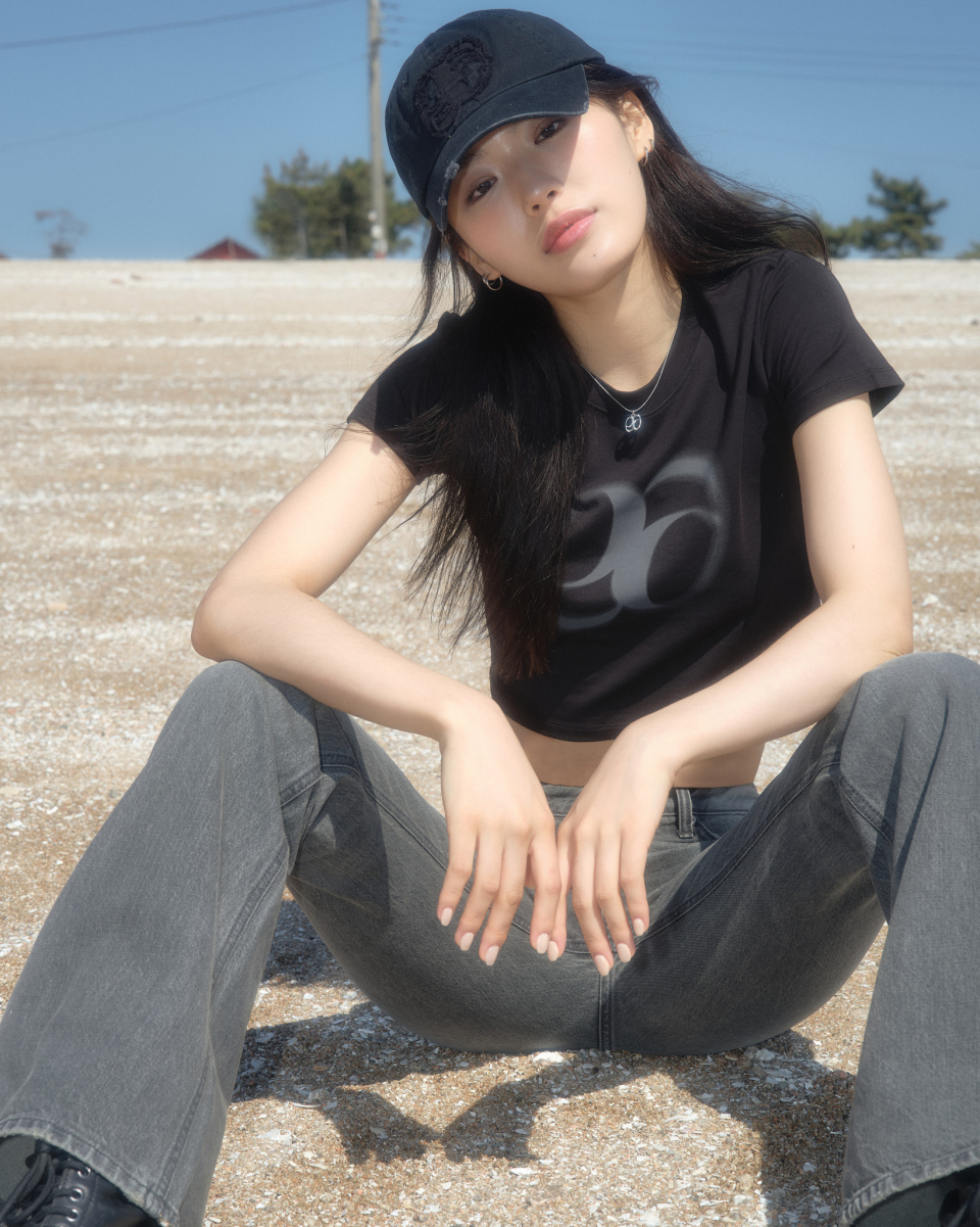 MUSINSA | ASON HOLIDAY CROPPED T-SHIRT / BLACK