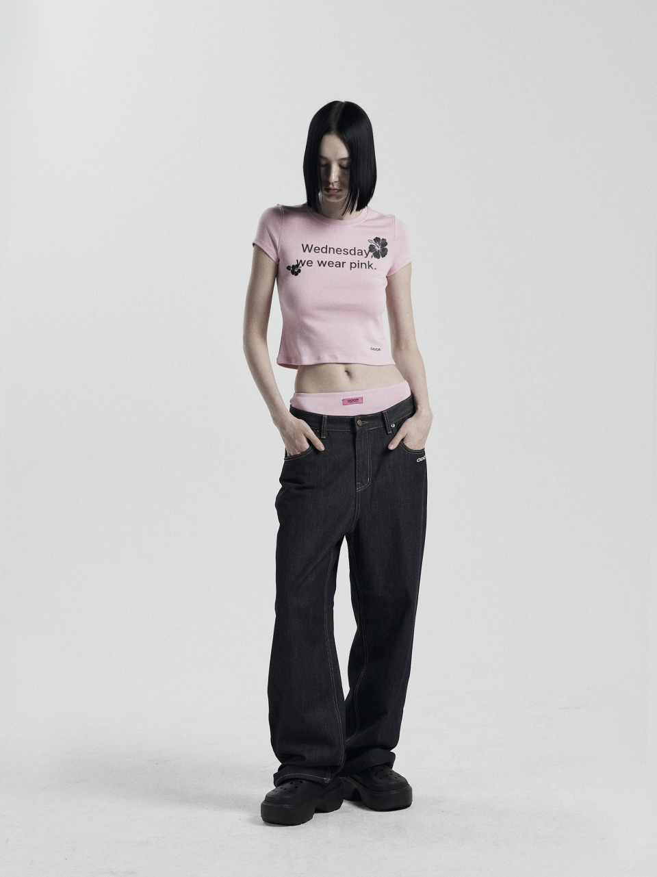 韓国商品/OVERDUEFLAIR ROSE DENIM PANTS MUSINSA | ODOR Logo drop denim in pink