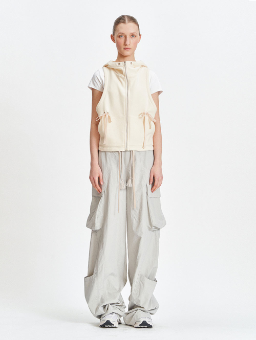 LACED UP VEST [IVORY]