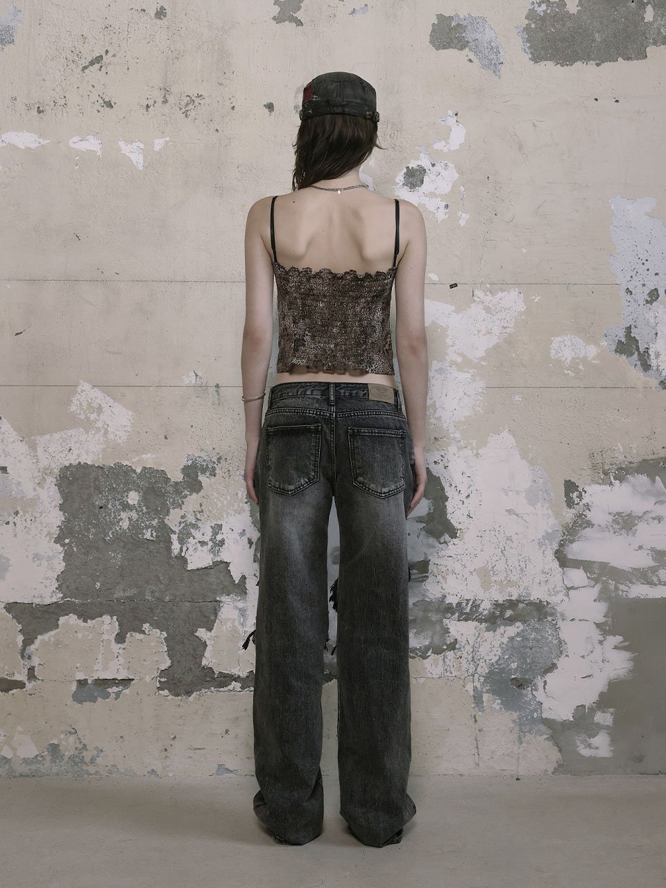 【BOHEMIAN SEOUL】DISTRESSED DEEP GRAY JEANS Bohemian Seoul DISTRESSED DEEP GRAY JEANS #보헤미안서울