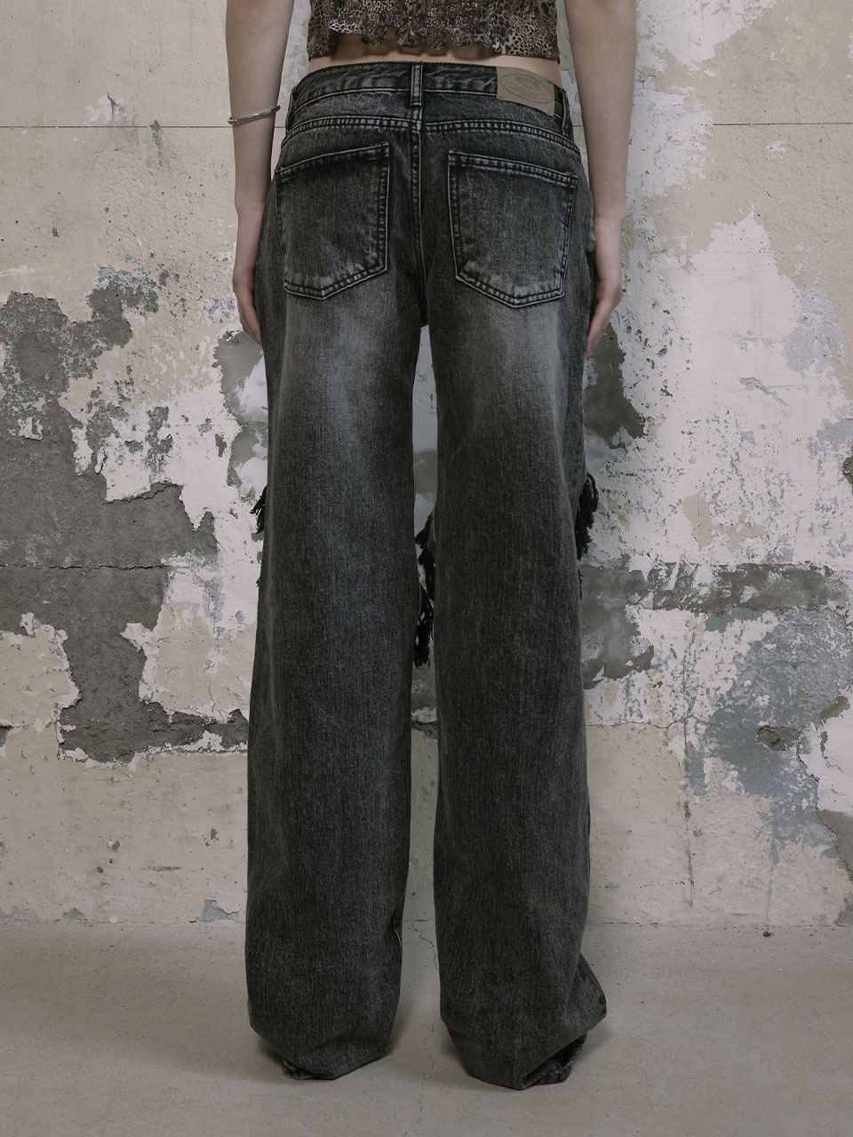 【BOHEMIAN SEOUL】BOHEMSEO DISTRESSED DEEP GRAY JEANS 正規品 보헤미안 서울(BOHEMSEO) DISTRESSED DEEP GRAY JEANS - 사이즈