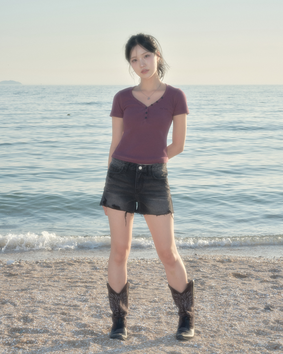 ASON as\"on LEAF BUTTON T/ BLACK アズオン LEAF BUTTON T / NAVY - as