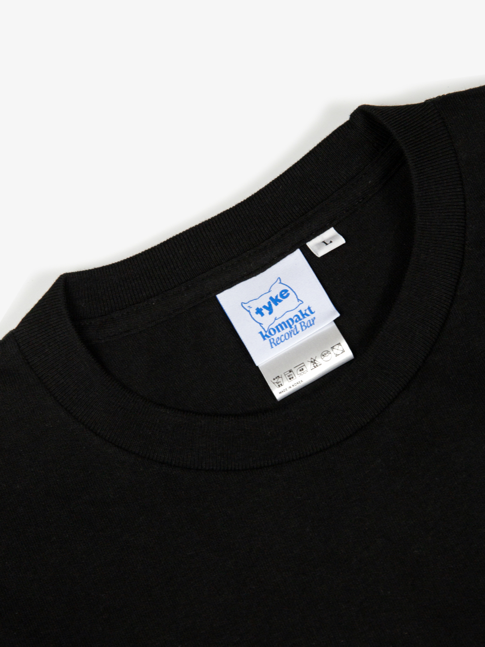 【Tyke x Kompakt Record Bar】 T-shirt Black / White MUSINSA | TYKE Tyke x Kompakt Record Bar T-shirt Black