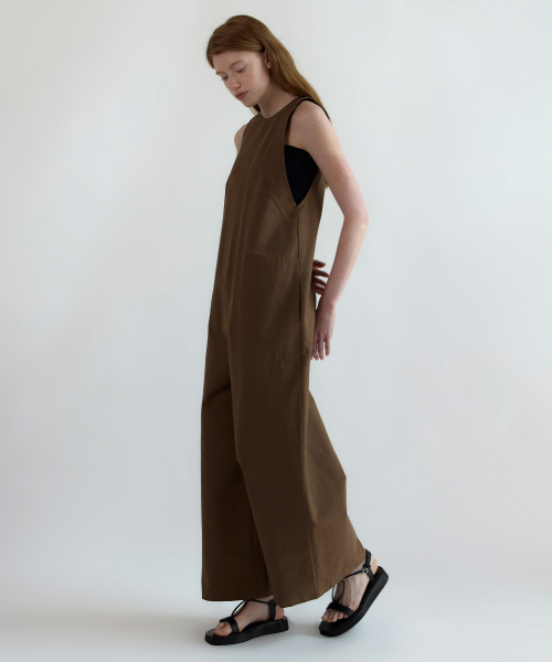 Halterneck Jumpsuit_Brown