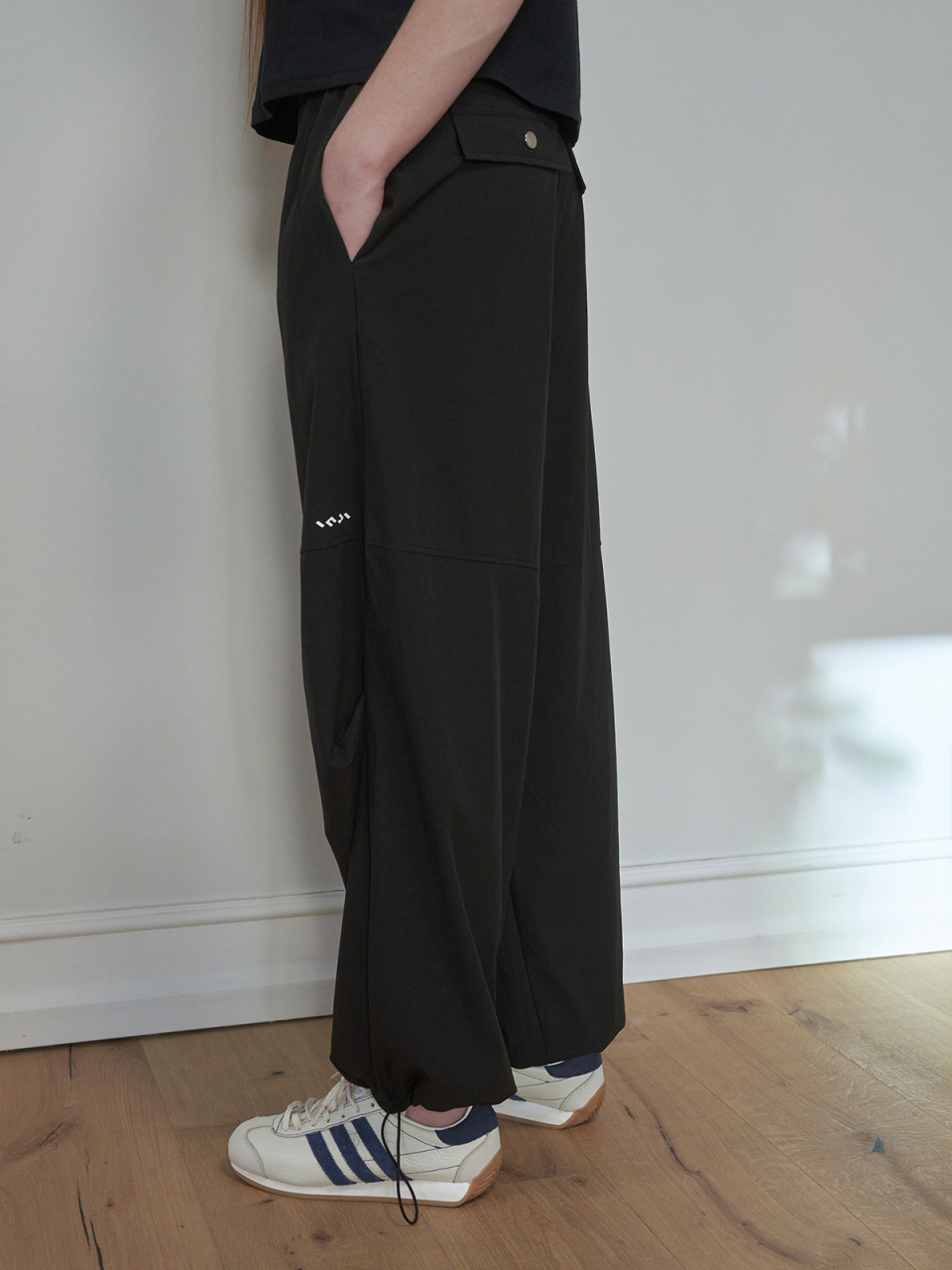 パンツ ILLIGO 129 PIPING NYLON TRACK PANTS 4BUK018 MUSINSA | INJIACTIVE nylon track pants black