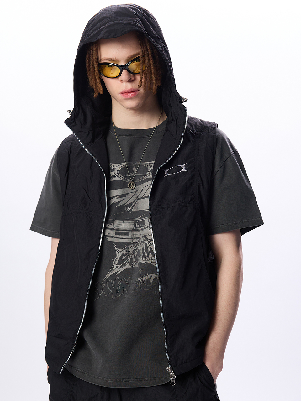 MUSINSA | CRITIC PIGMENT RACING CRITIC CAR T-SHIRTS CHARCOAL