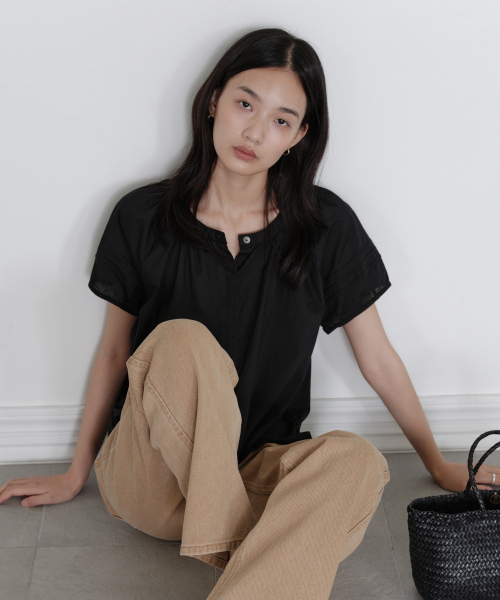 Marge round blouse