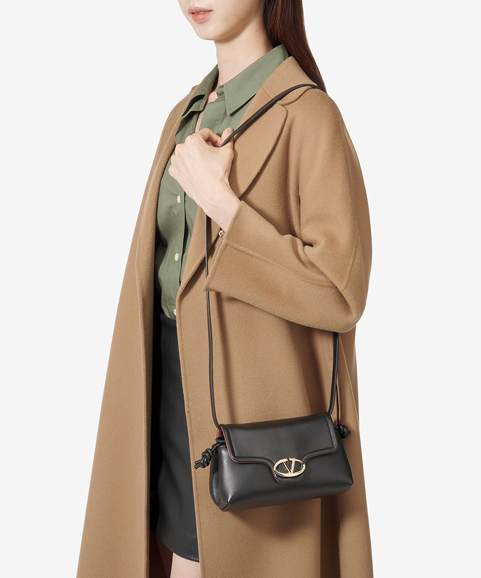 MUSINSA | VALENTINO Mini Drawstring V Logo Soft Shoulder Bag