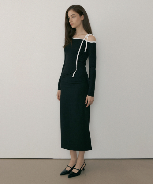 RE-SIDE COLORED POINT LONG SLEEVE TOP BLACK